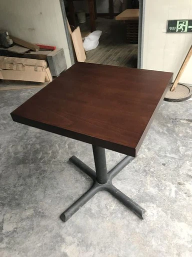 Jedilna miza iz bukovega lesa Venner